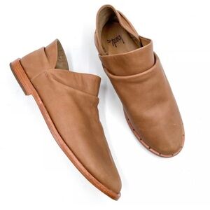 NEW Beek Puffin Leather Booties Saddle tan Brown 7